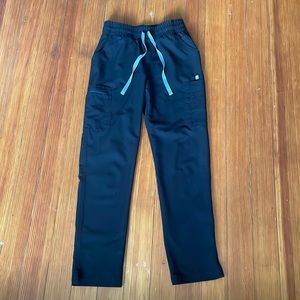 Figs black Yola high-waisted skinny scrub pants size small